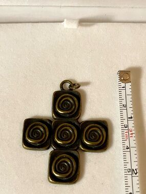 Vintage Bronze Tone Cross